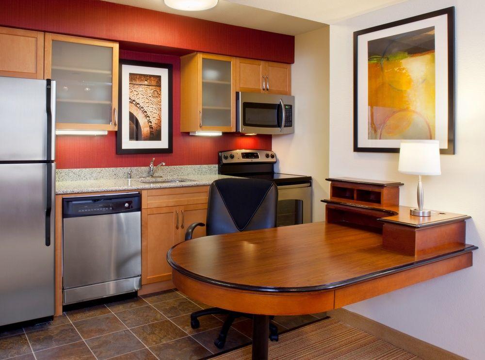 By Marriott Buckhead Hotel 3*
